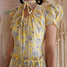 Load image into Gallery viewer, 1930's Cotton Folk Print Dress