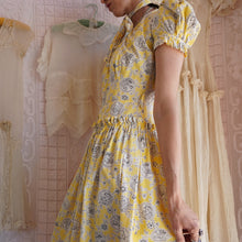 Load image into Gallery viewer, 1930's Cotton Folk Print Dress