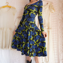 Load image into Gallery viewer, Y2K Betsey Johnson Rose Print Dress
