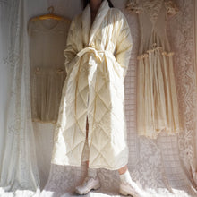 Load image into Gallery viewer, Vintage Cream Cotton Down Puffer Coat