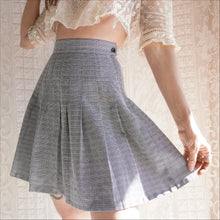 Load image into Gallery viewer, 1990s Plaid Pleated Mini Skirt
