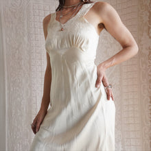 Load image into Gallery viewer, Beautiful 1930's Bias Cut Silk Slip Dress