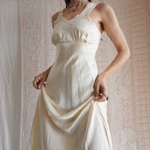 Load image into Gallery viewer, Beautiful 1930's Bias Cut Silk Slip Dress