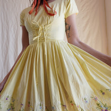 Load image into Gallery viewer, 1950's Pale Citrine Corset Dress