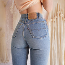 Load image into Gallery viewer, Vintage 80&#39;s High Waisted Levi&#39;s 505&#39;s
