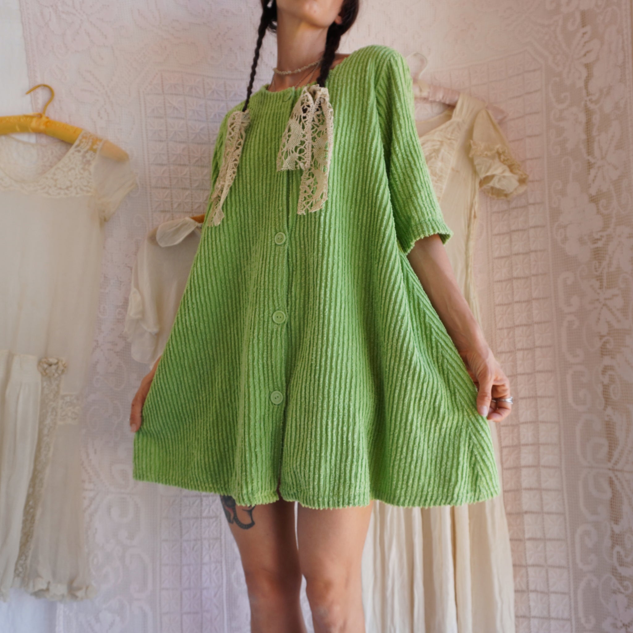Vintage Textural Green Apple Chenille Tent Dress – AMUSE