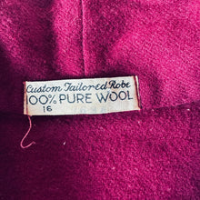 Load image into Gallery viewer, 1930&#39;s Wool Zip Up Dressing Gown
