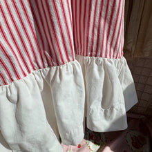 Load image into Gallery viewer, Vintage Cotton Candy Striped Skirt
