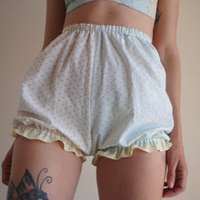 Load image into Gallery viewer, Handmade Cotton Plisse Rosebud Bloomers
