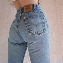 Load image into Gallery viewer, Vintage Distressed Levi&#39;s 505&#39;s
